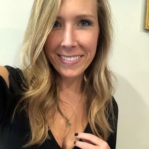 Meet your Posher, Abby